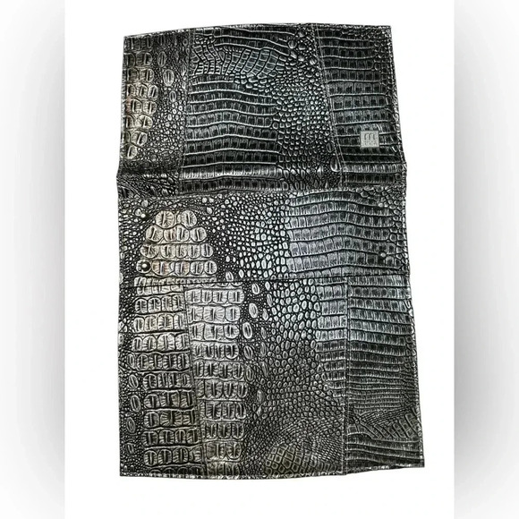 Miche interchangeable purse- base bag plus 10 shells- 5 never used - Picture 8 of 16